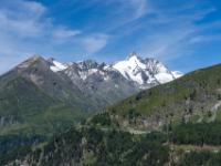 Teleblick vom Kasereck (1913m) zum Bergkamm des Großglockner